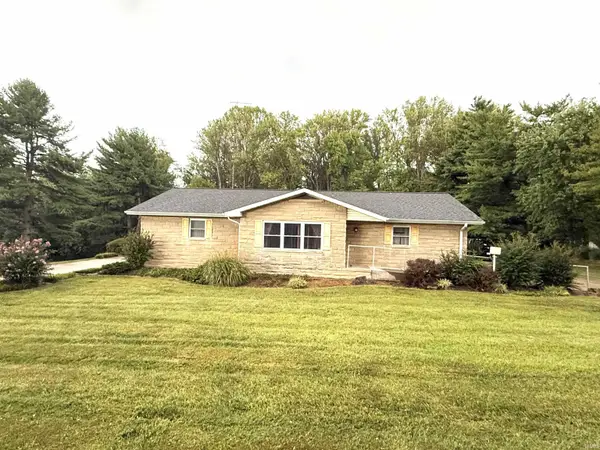 2406 Glennwood Drive, Washington, IN 47501