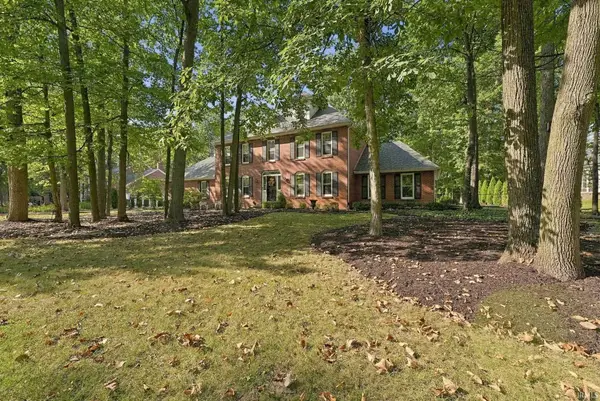 10727 Country Wood Trail, Fort Wayne, IN 46845