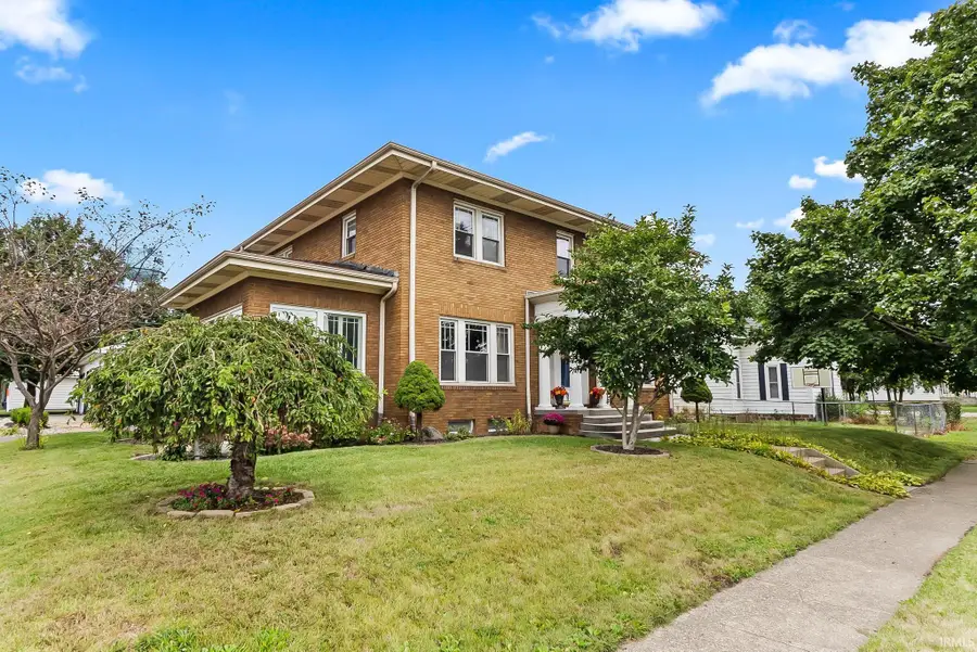 207 E Main Street, Mentone, IN 46539 - #2