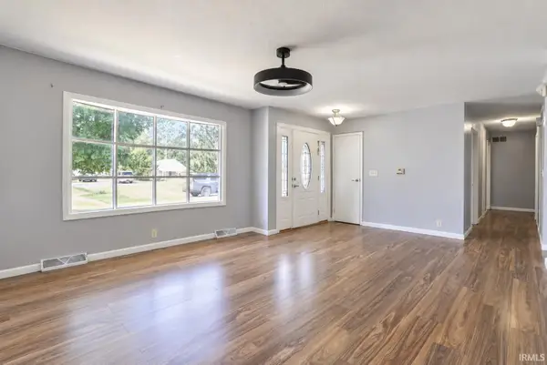 52960 Hastings Street, South Bend, IN 46637
