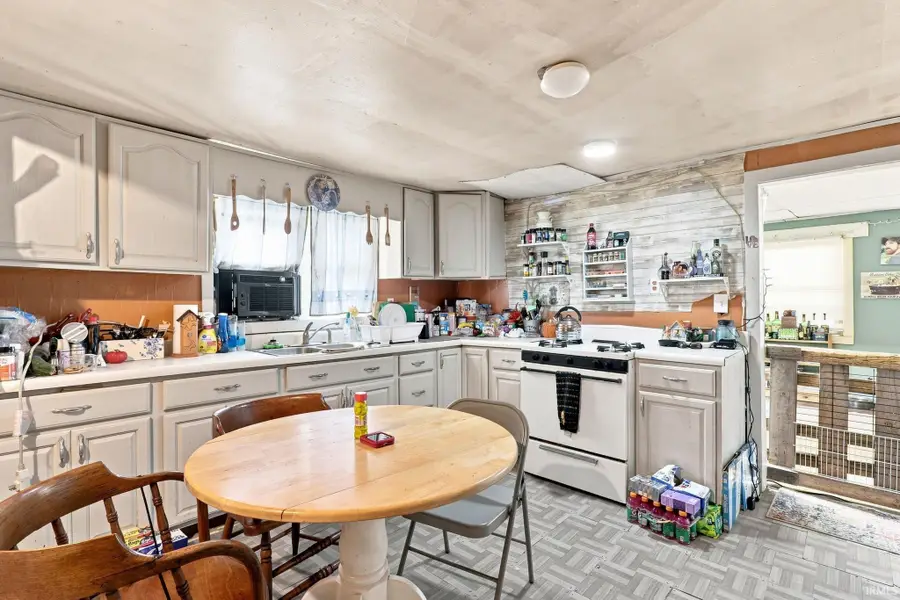 1622 Ross Street, New Castle, IN 47362 - #3