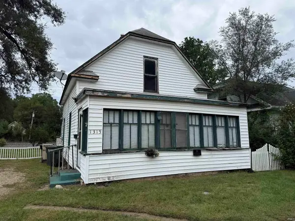 1315 E Indiana Avenue, South Bend, IN 46613