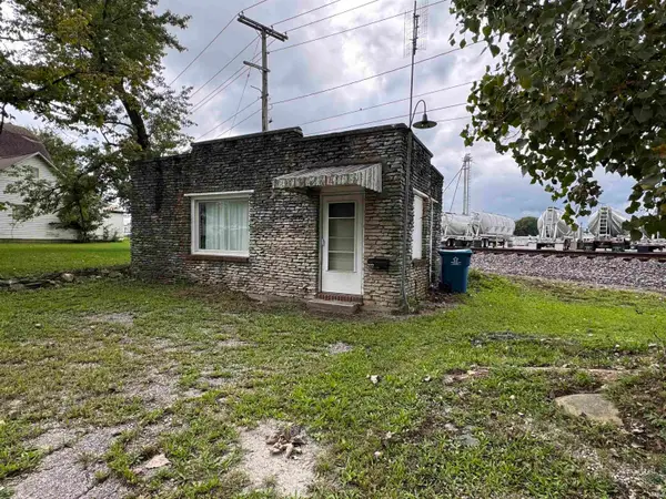 222 N Oak Street, Bluffton, IN 46714