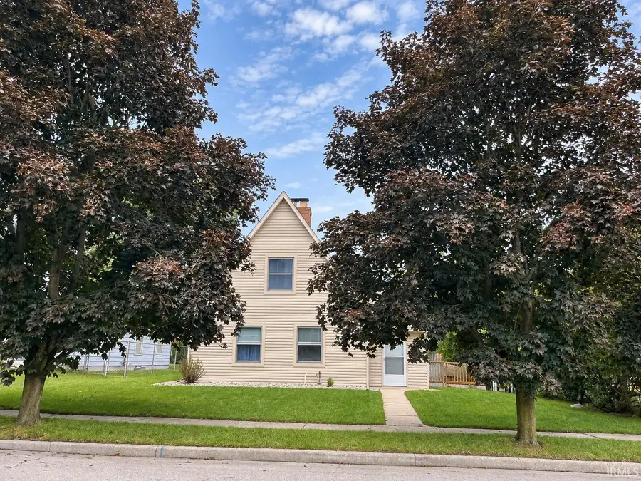 510 E Lowell Avenue, Mishawaka, IN 46545 - #3