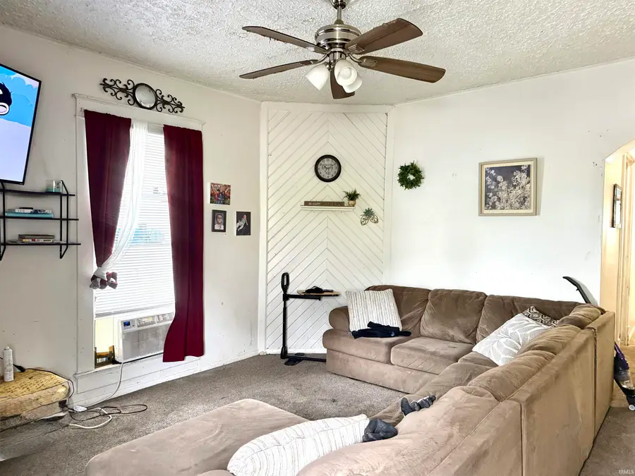 621 W 5th Street, Marion, IN 46953 - #2