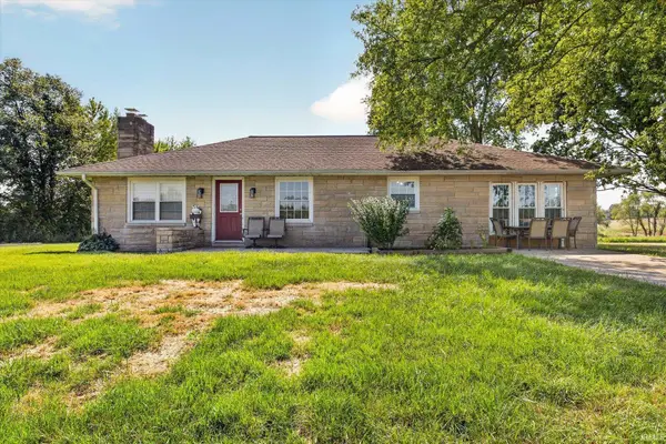 11879 E Parker Lake Road, Monroe City, IN 47557