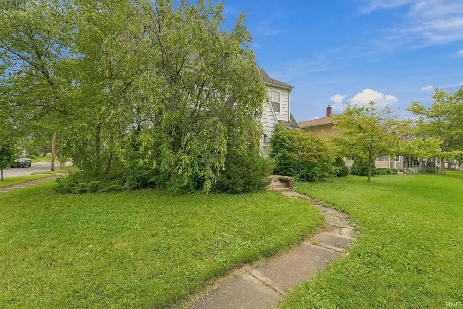 2430 Hubertus Avenue, Fort Wayne, IN 46805 - #2