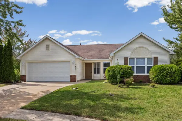 2422 Temple W Court, West Lafayette, IN 47906