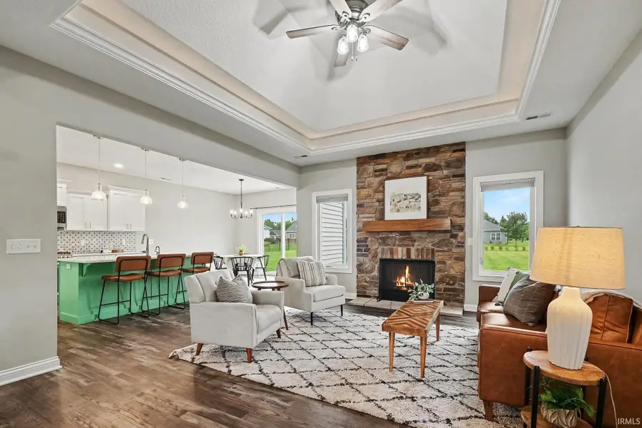 1150 E Dresdin Drive, Warsaw, IN 46580 - #2