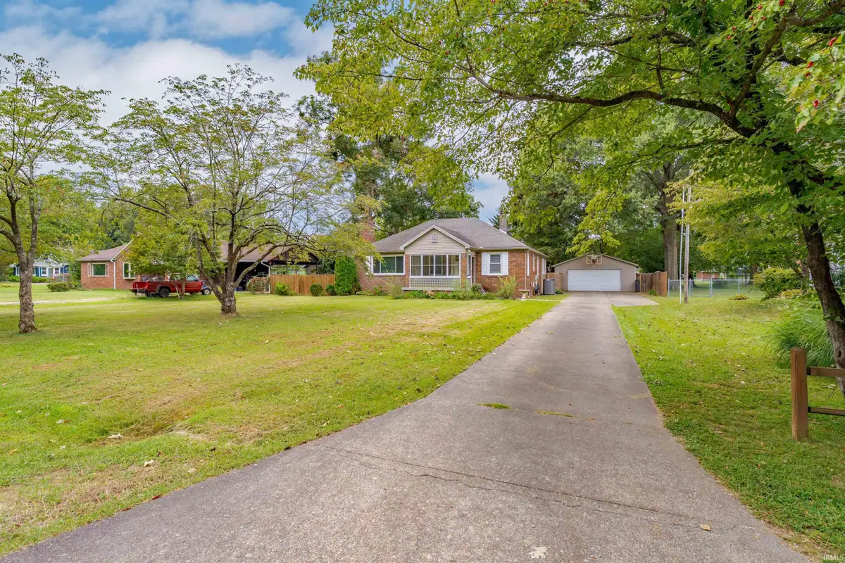 1327 Thompson Avenue, Evansville, IN 47715 - #1