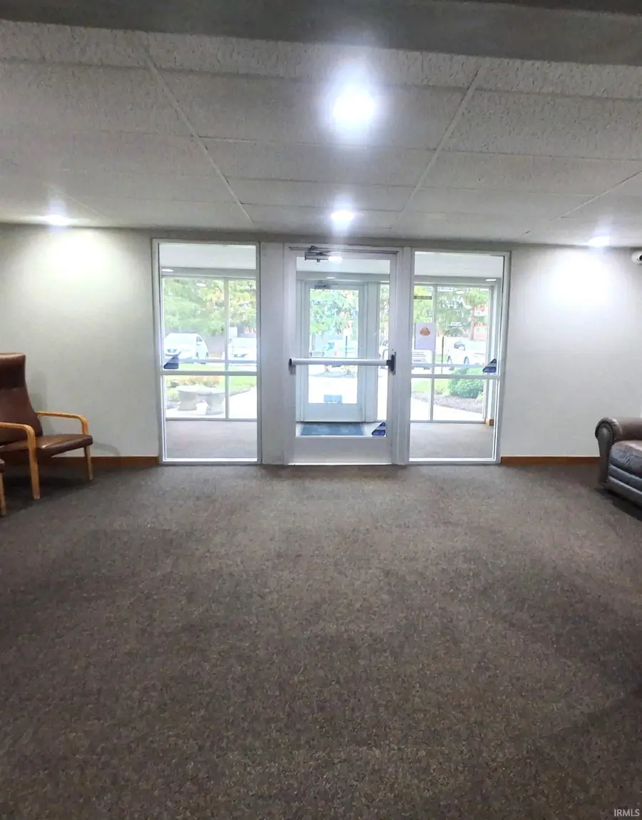 2927 Westbrook B-403 Drive, Fort Wayne, IN 46805 - #2