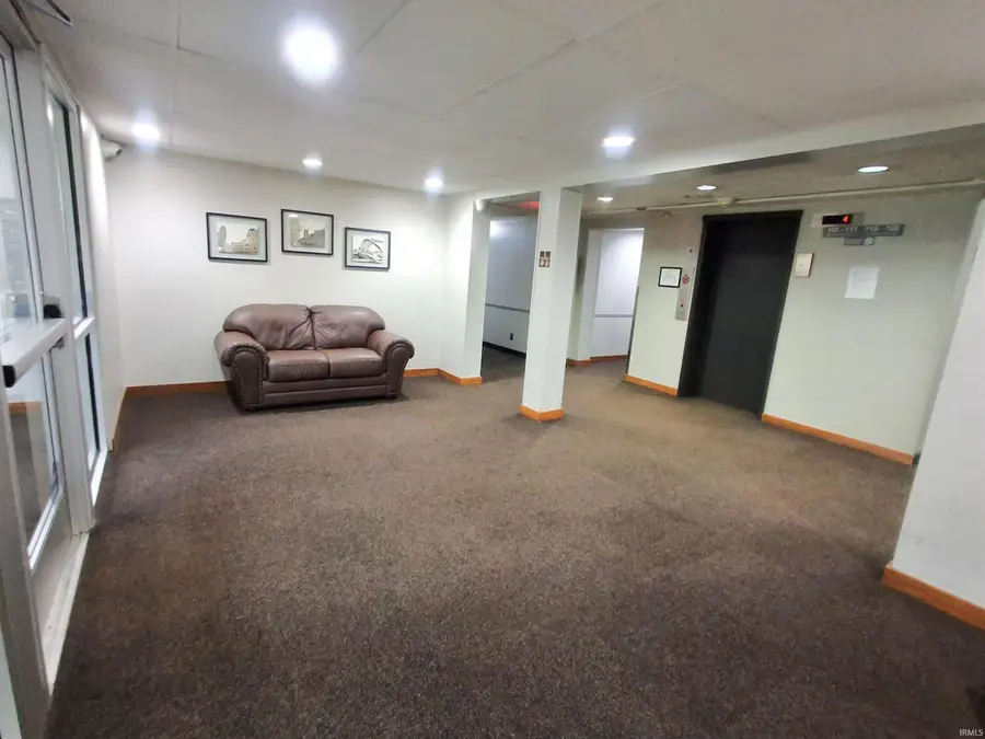 2927 Westbrook B-403 Drive, Fort Wayne, IN 46805 - #3