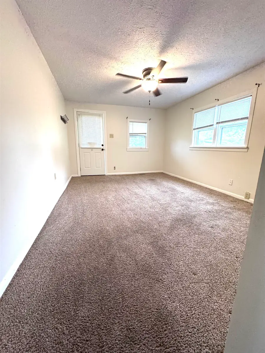403 N Oak Street, Pierceton, IN 46562 - #3