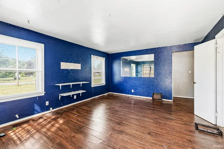 346 W Hubbard Avenue, Elkhart, IN 46516 - #3