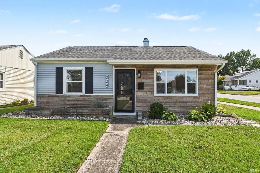 224 Roosevelt Avenue, Mishawaka, IN 46544 - #3