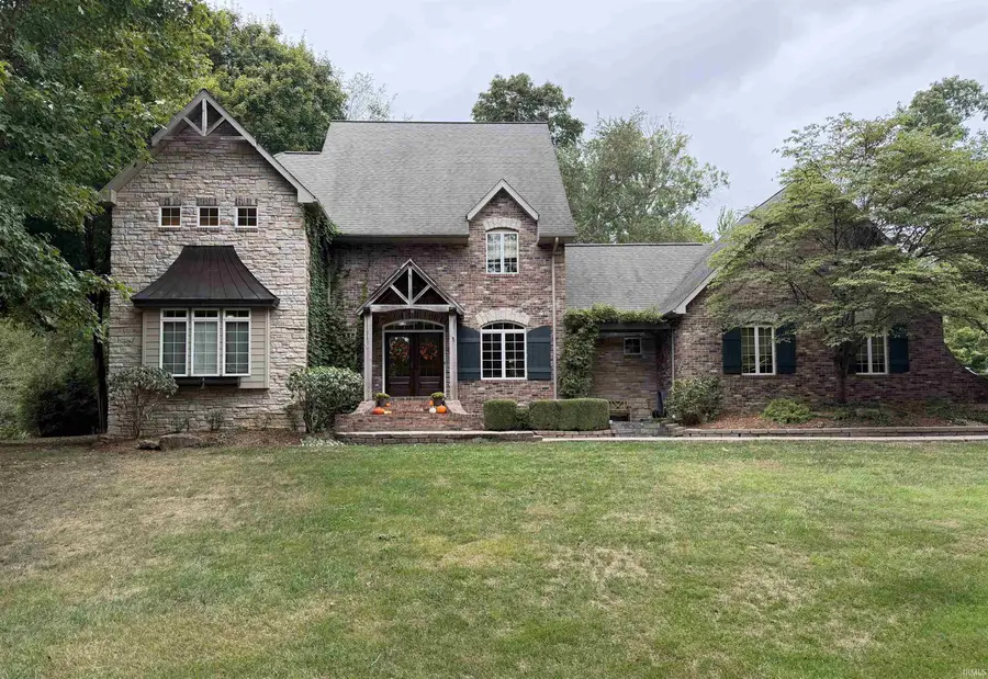 1070 W 36th Street, Jasper, IN 47546 - #2