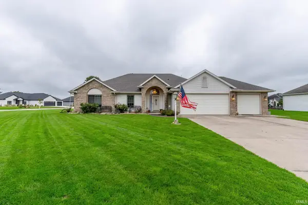 200 Hunters Ridge, Auburn, IN 46706