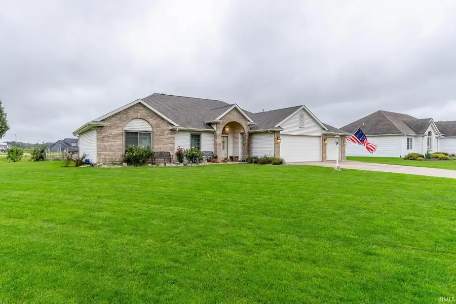 200 Hunters Ridge, Auburn, IN 46706 - #3