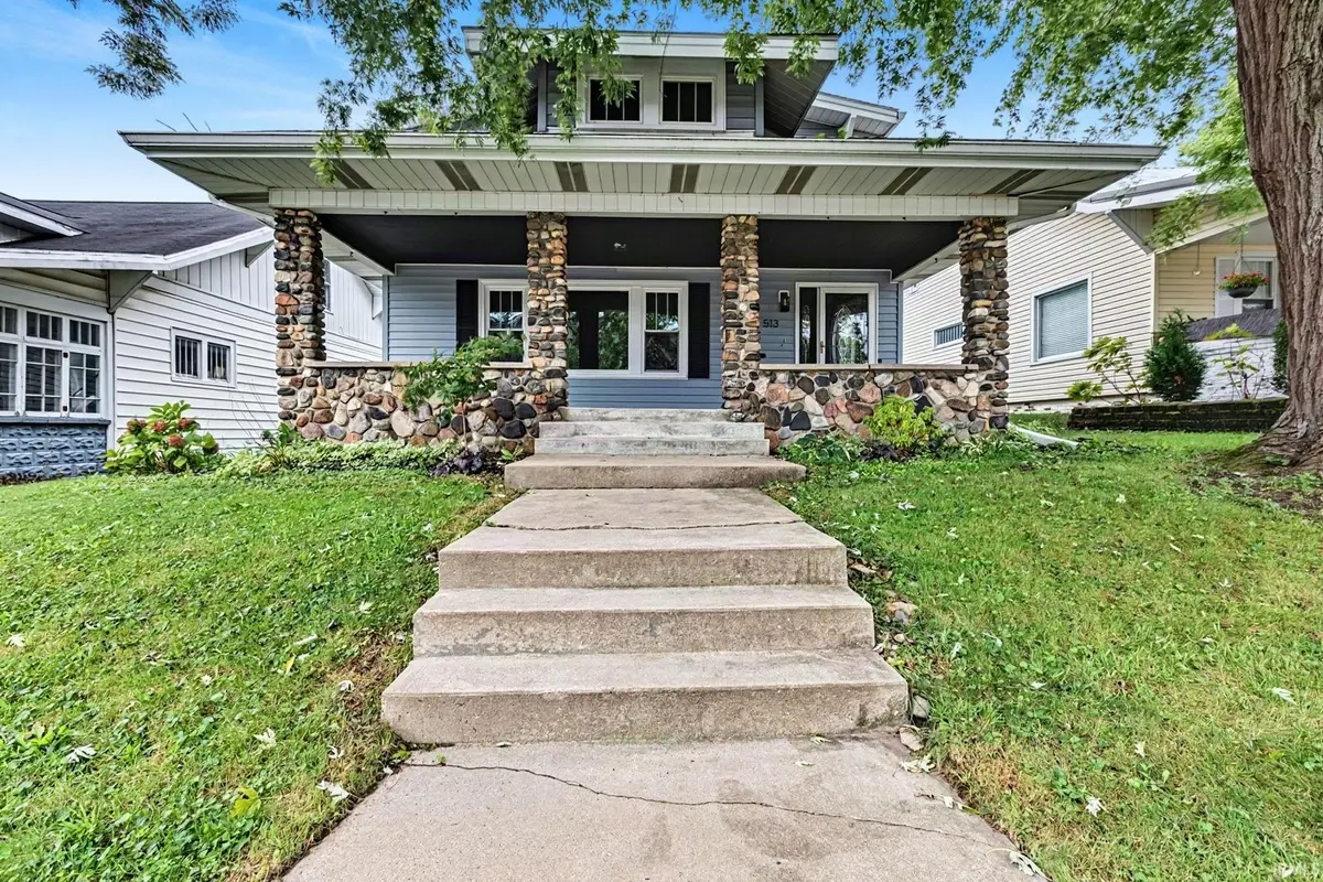513 W Nelson Street, Marion, IN 46952 - #1
