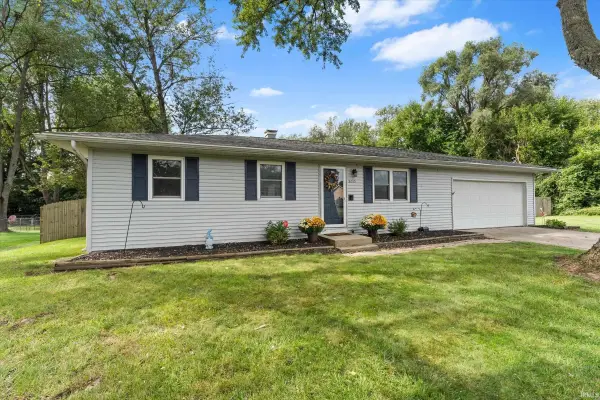 51555 Forestbrook Avenue, South Bend, IN 46637