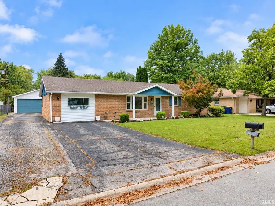 2405 N Colonial Lane, Muncie, IN 47304 - #2