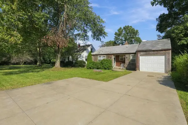 19737 Gilmer Street, South Bend, IN 46614