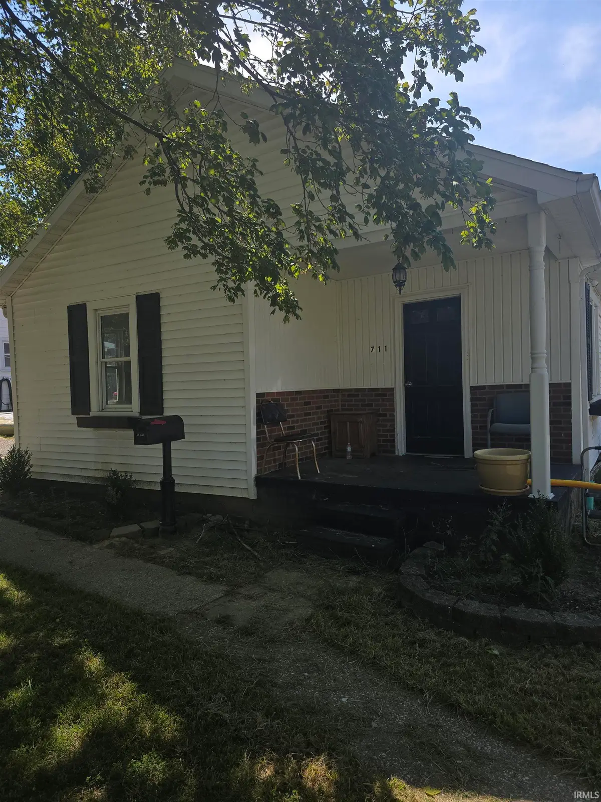 711 E Oak Street, Boonville, IN 47601 - #1