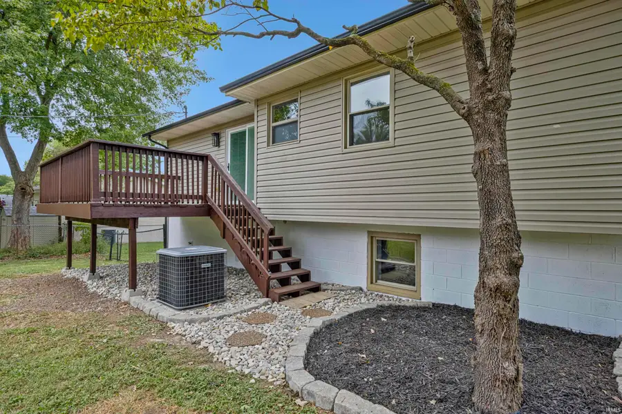 7255 Oakdale Drive, Newburgh, IN 47630 - #3