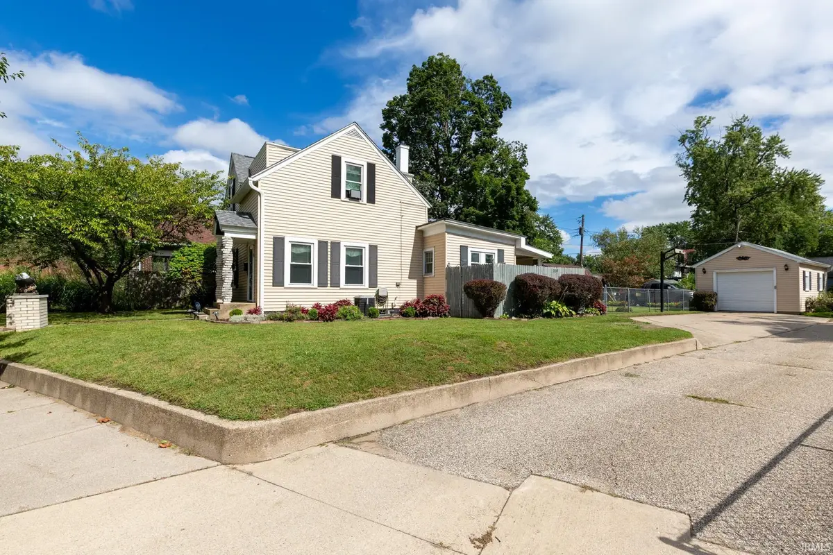 220 Goshen Avenue, Elkhart, IN 46516 - #1