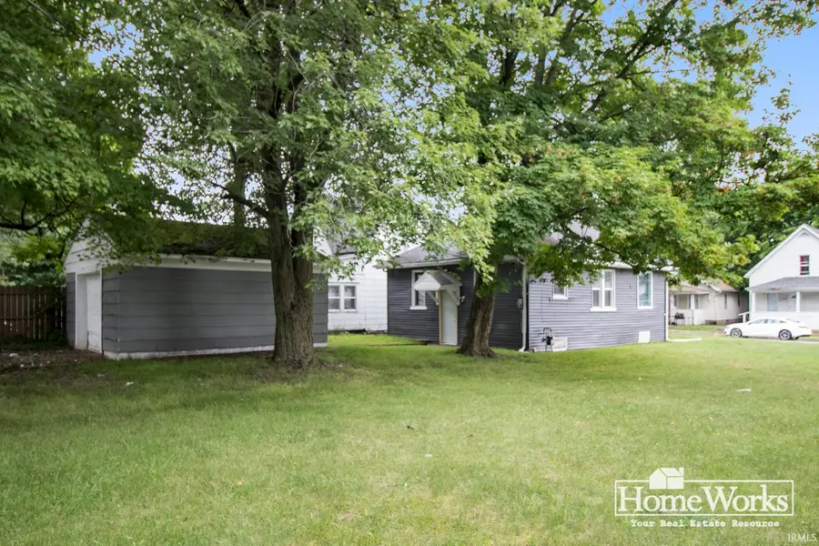 236 E Fox Street, South Bend, IN 46613 - #2