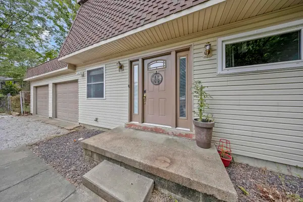 7424 Oaklawn Drive, Newburgh, IN 47630