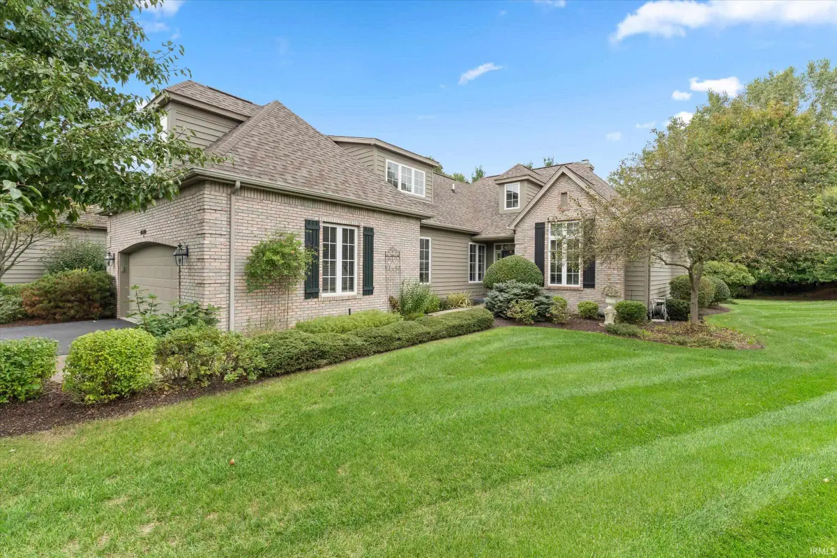 1629 S Lake George Drive, Mishawaka, IN 46545 - #1
