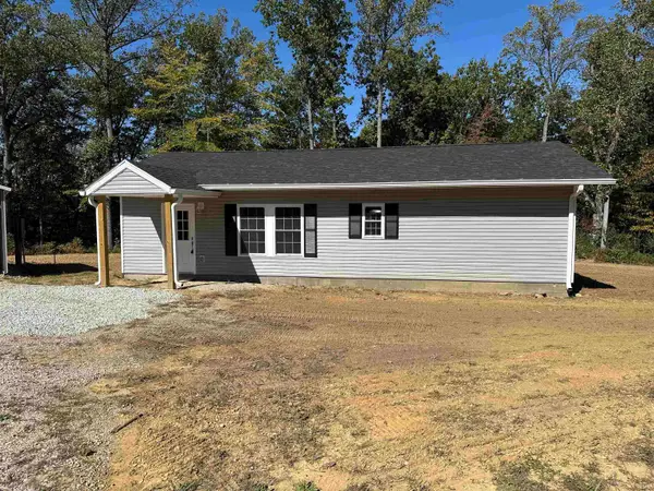 1277 N Lawrence Hollow Road, Bloomfield, IN 47424