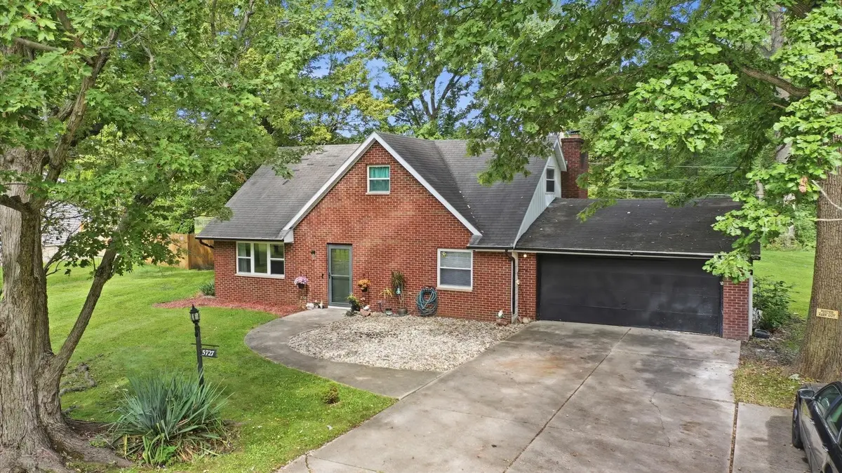 5727 Woodlea Avenue, Fort Wayne, IN 46835 - #1