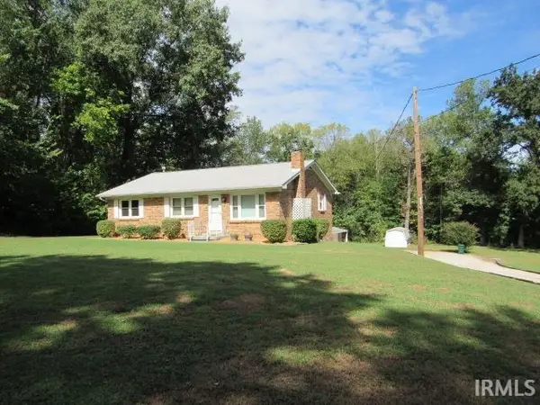 9153 Denzer Road, Evansville, IN 47720