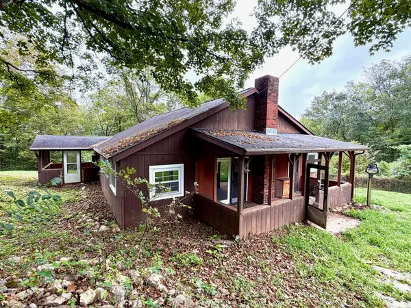 2959 Lawrenceport Road, Mitchell, IN 47446