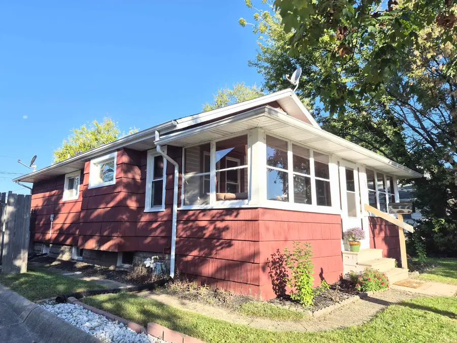 927 Oakland Street, South Bend, IN 46615 - #3