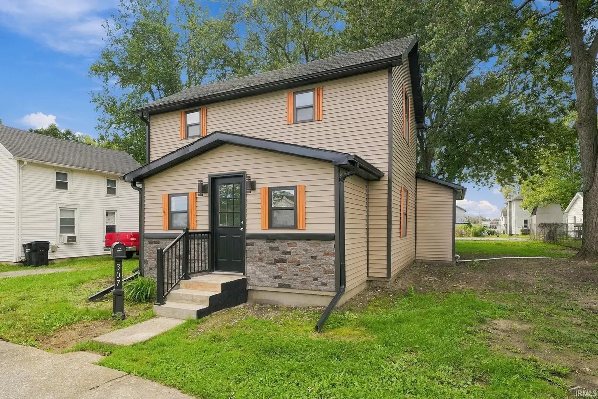 307 E Covell Street, Garrett, IN 46738 - #1