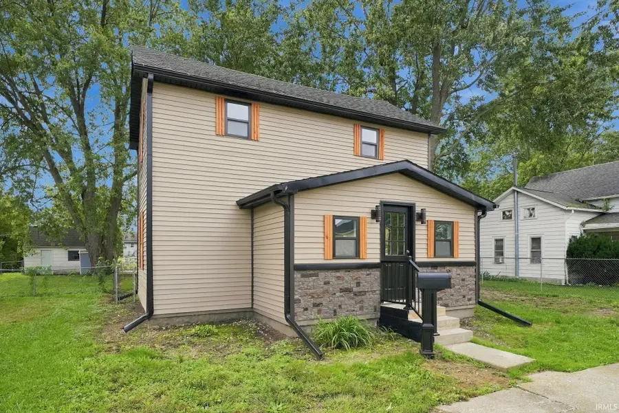 307 E Covell Street, Garrett, IN 46738 - #3