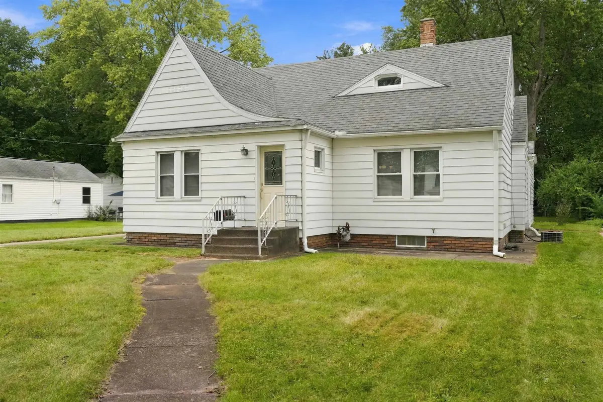1756 E Beardsley Avenue, Elkhart, IN 46514 - #1