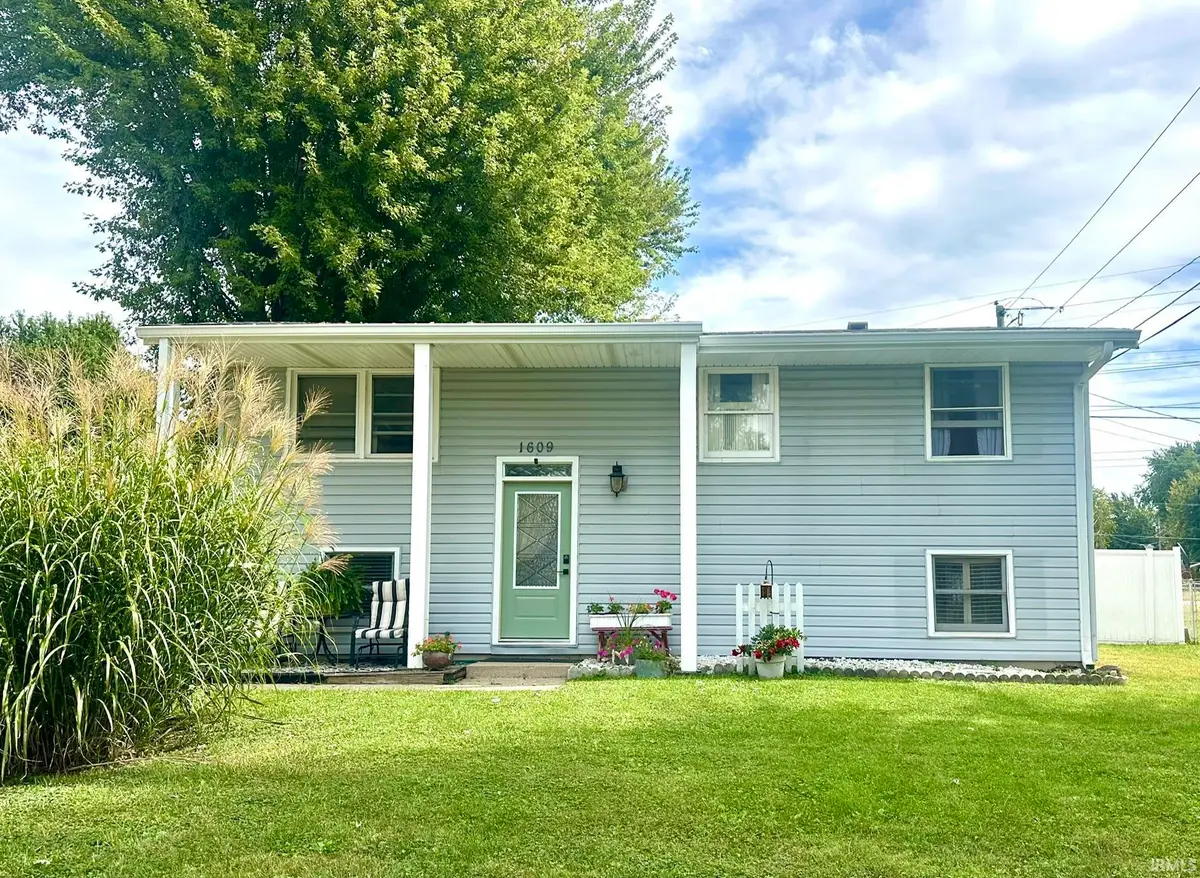 1609 S Rue Royale Drive, Kokomo, IN 46902 - #1