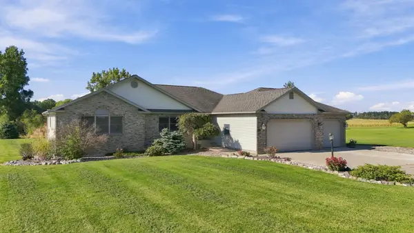 2551 E Metz Road, Angola, IN 46703