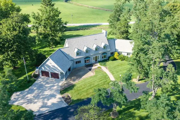 2209 E 900 N Road, Huntington, IN 46750