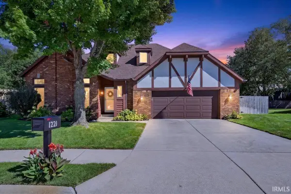 1221 Brick N Wood Drive, Lafayette, IN 47909