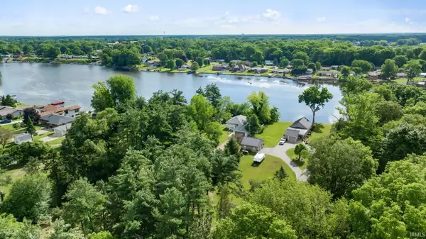 56040 River Heights, Elkhart, IN 46516