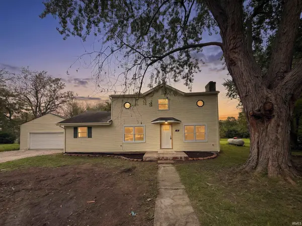 126 Maple Street, Corunna, IN 46730
