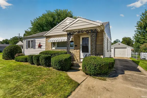 2405 Rockne Drive, South Bend, IN 46615