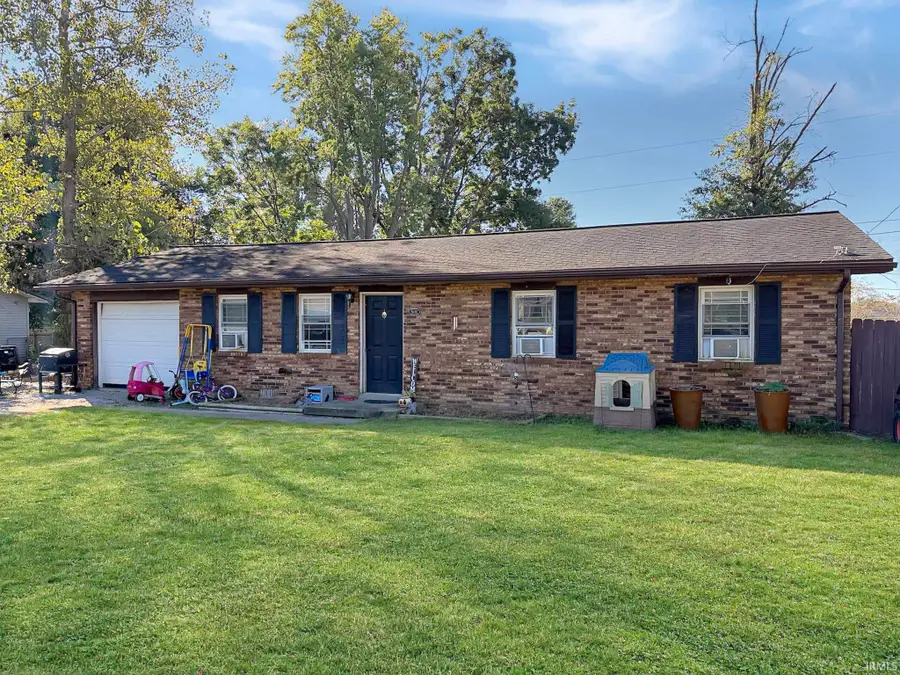 801 9th Street, Grandview, IN 47615 - #2