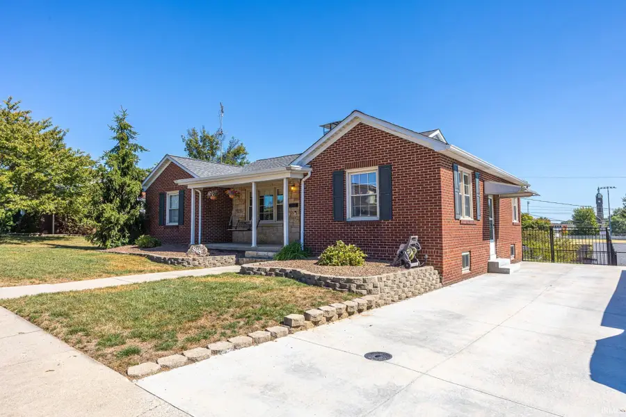 948 Macarthur Street, Jasper, IN 47546 - #2