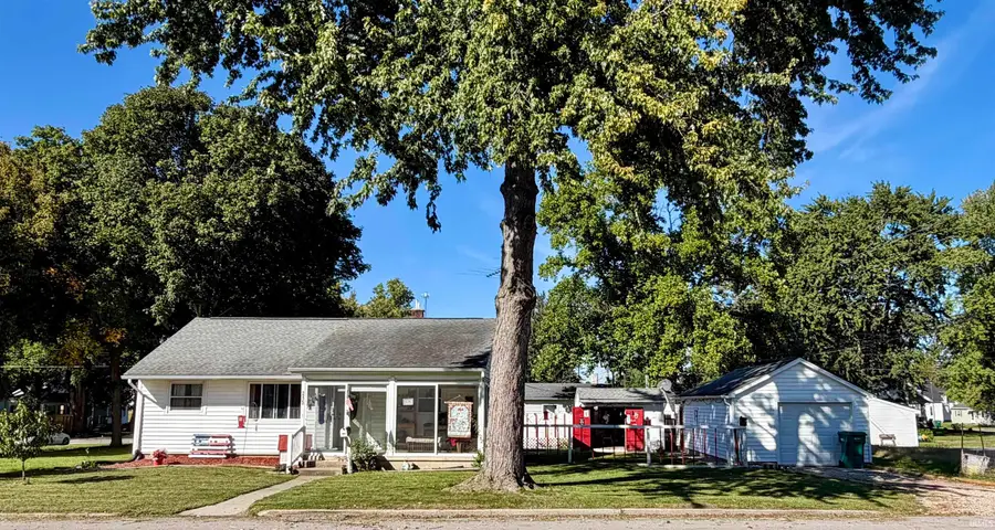 215 W Elm Street, Flora, IN 46929 - #3